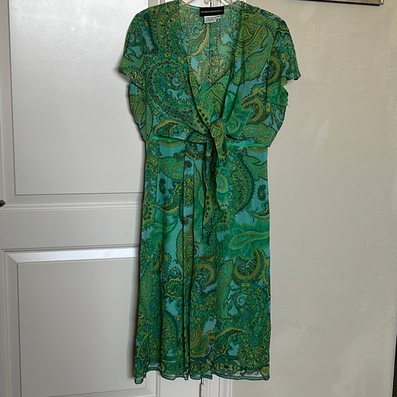 Donna Morgan Dresses & Skirts - Donna Morgan silk chiffon paisley 2 pc dress set